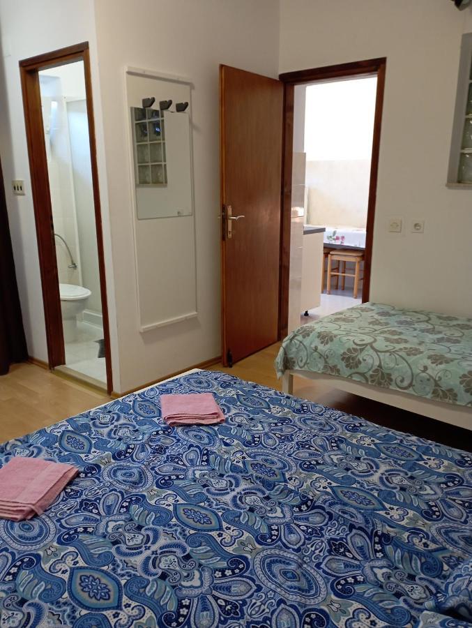 Apartments Mare Новиград Екстериор снимка