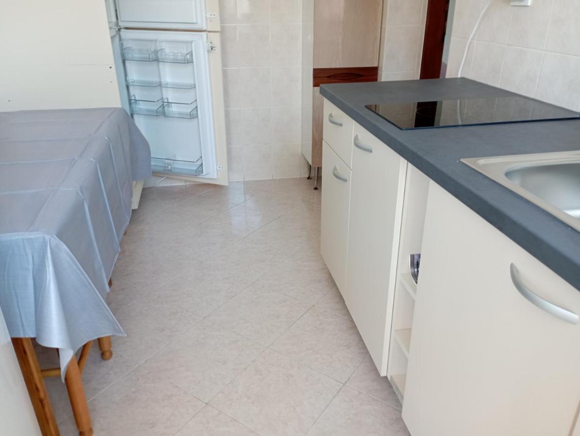 Apartments Mare Новиград Екстериор снимка