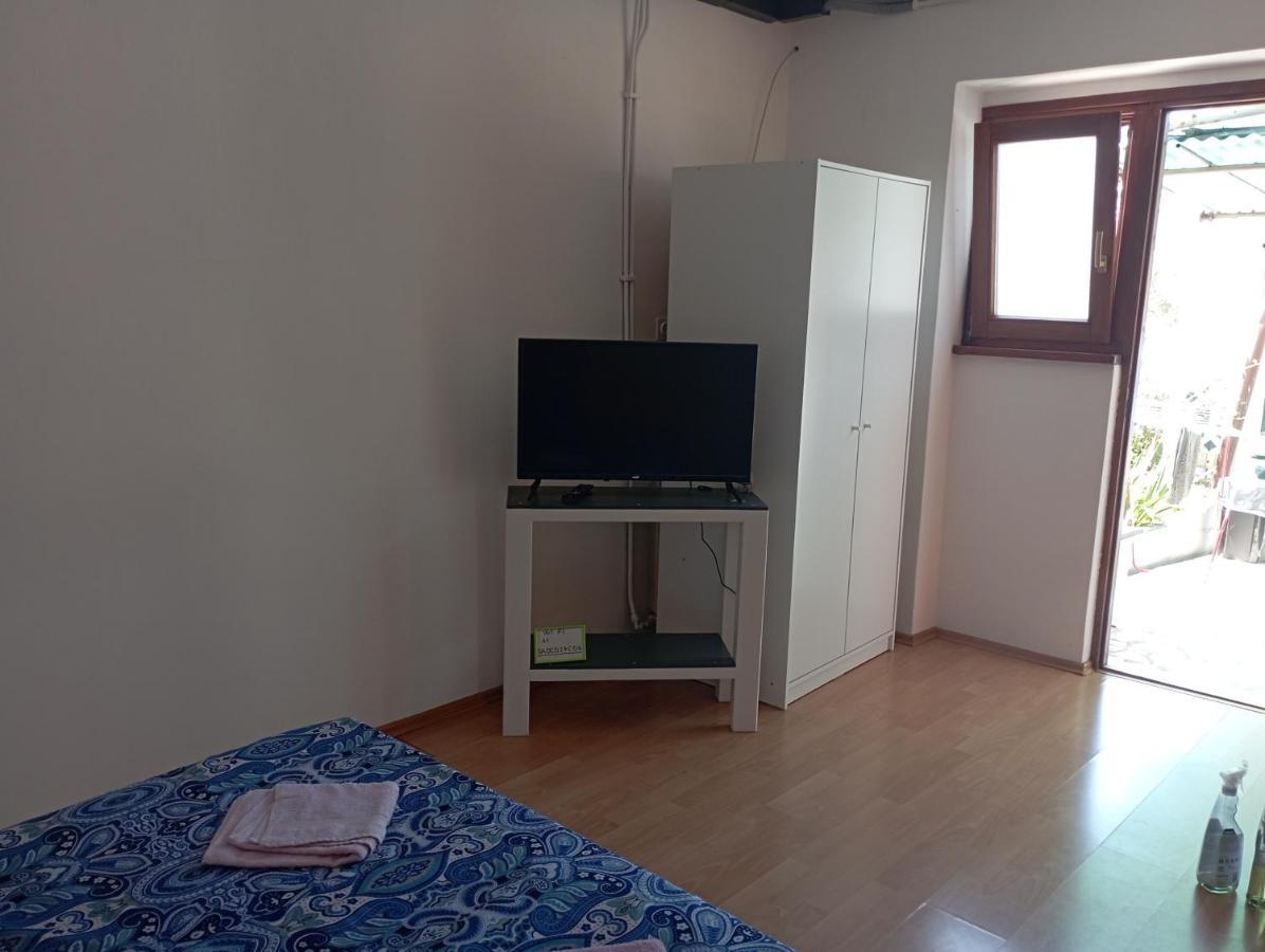 Apartments Mare Новиград Екстериор снимка